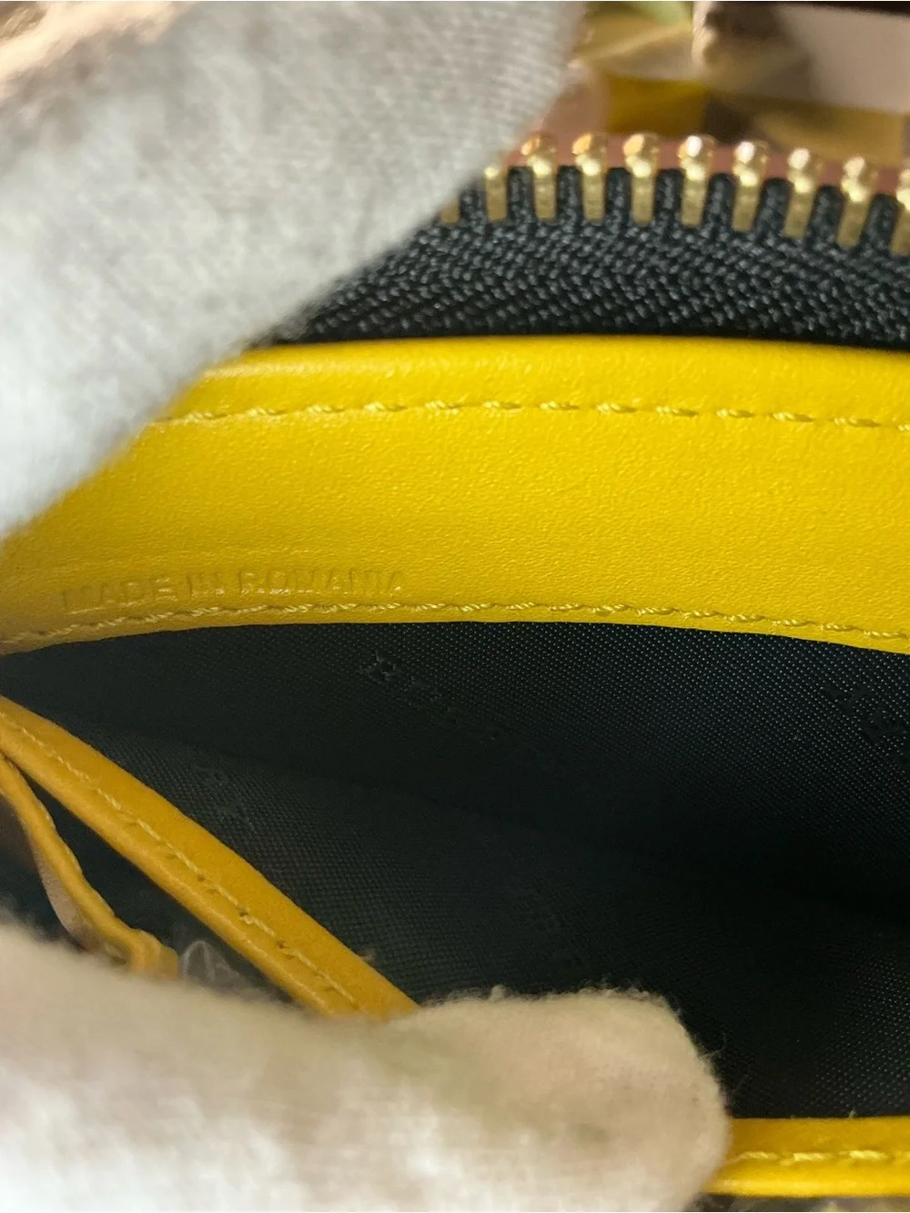 Preloved Burberry Yellow Pebble Leather Zip-Around Wallet Gold Hardware